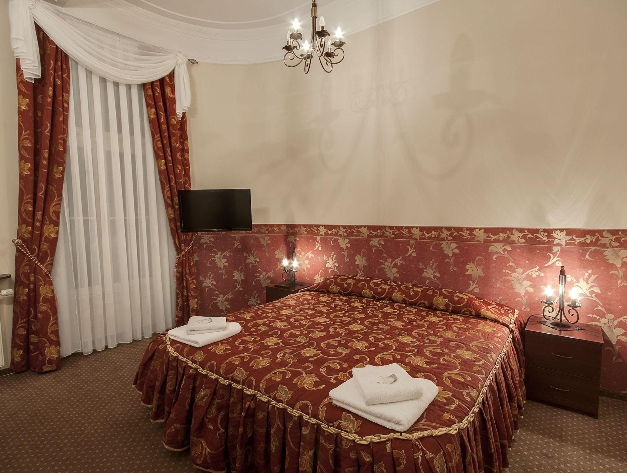 Aparthotel Abella & By Artery Krakov