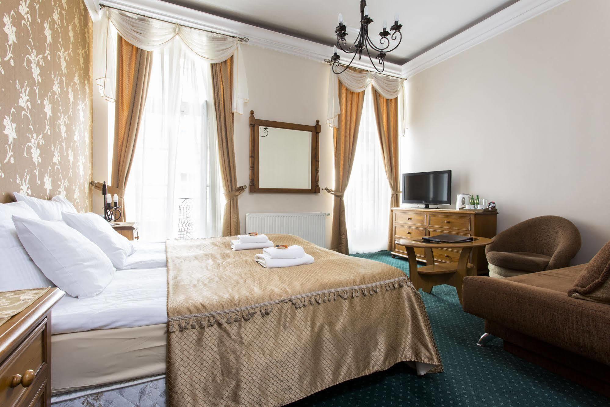 Abella & By Artery Aparthotel Krakov